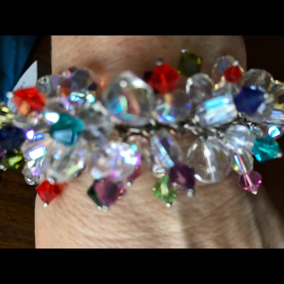 ⭐️PRICE DROP⭐️SWAROVSKI CRYSTAL BRACELET - Picture 6 of 8